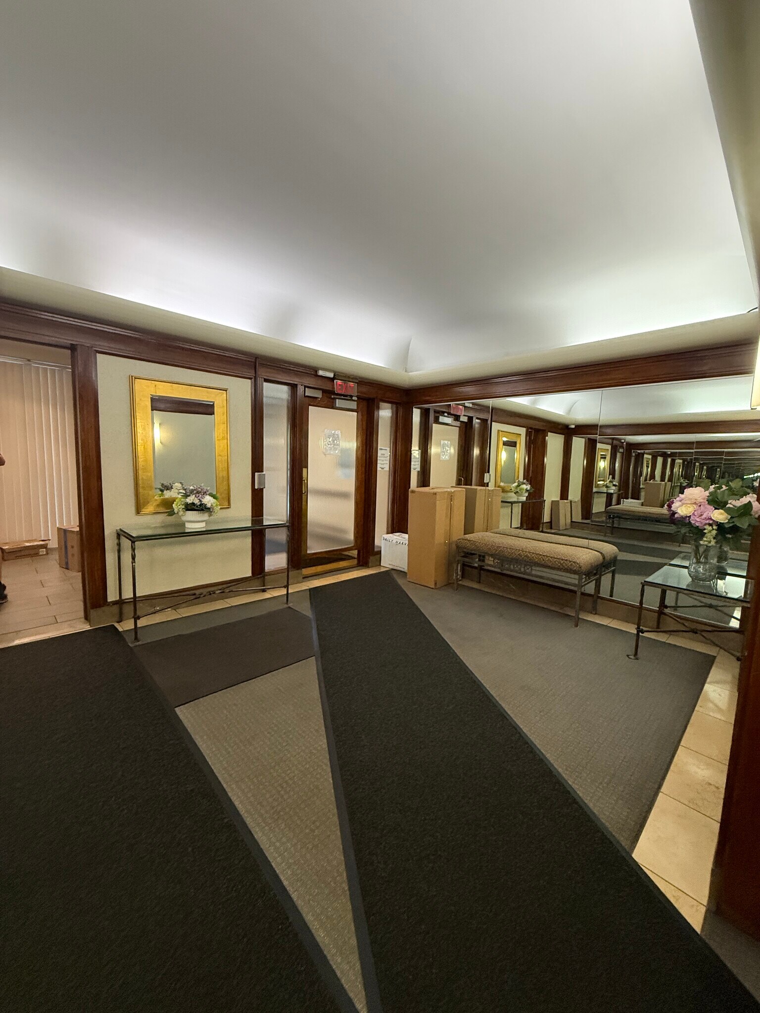 Building Photo - 4880 N Marine Dr