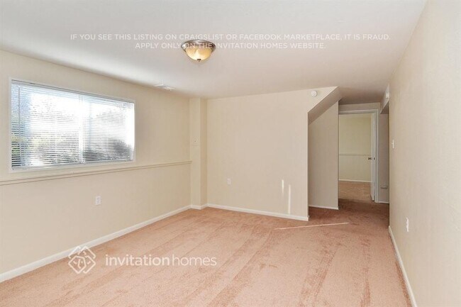 Building Photo - 423 S Potomac Cir