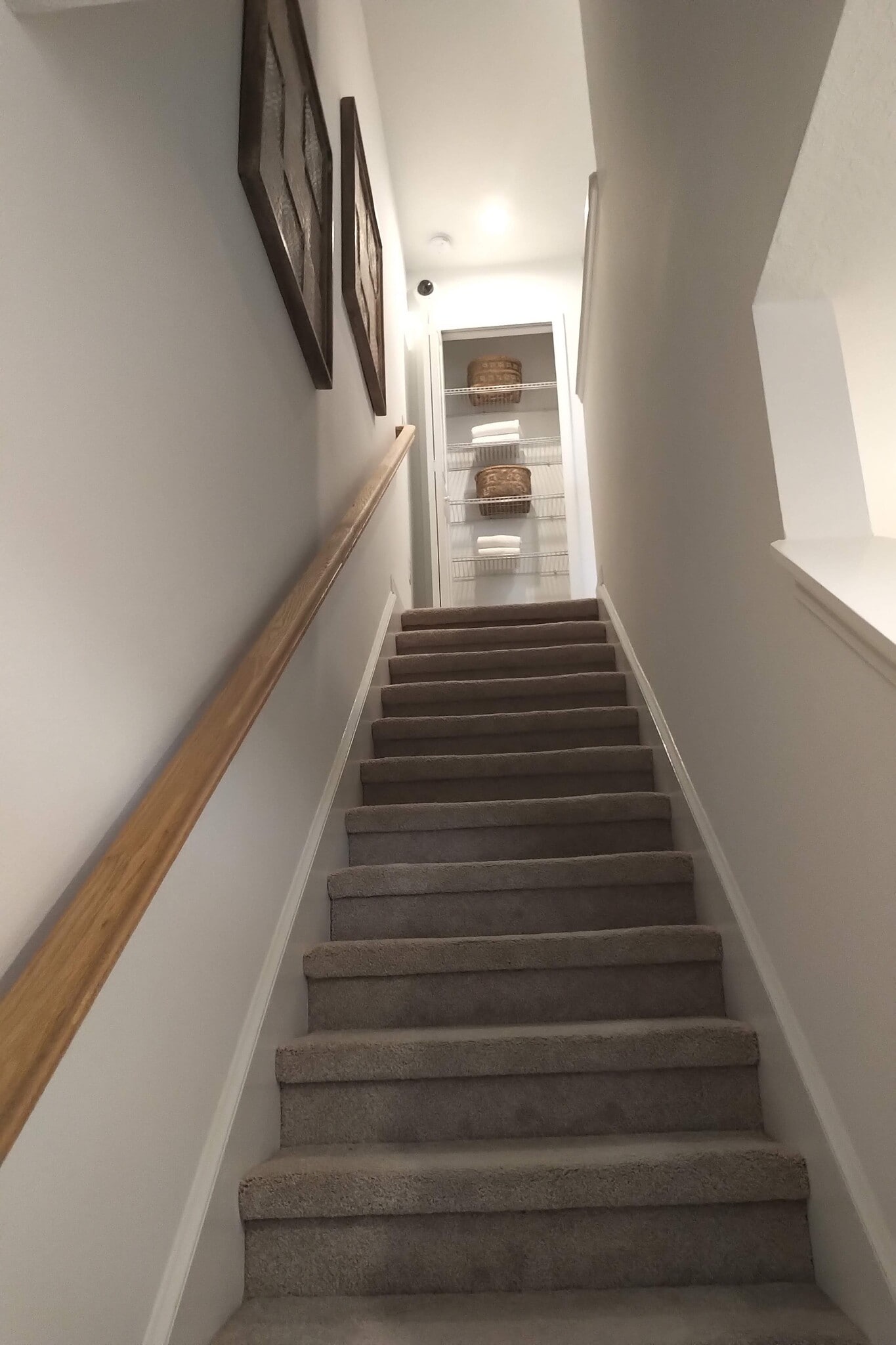 Stairway to 2nd floor - 6111 Fairmont Ln