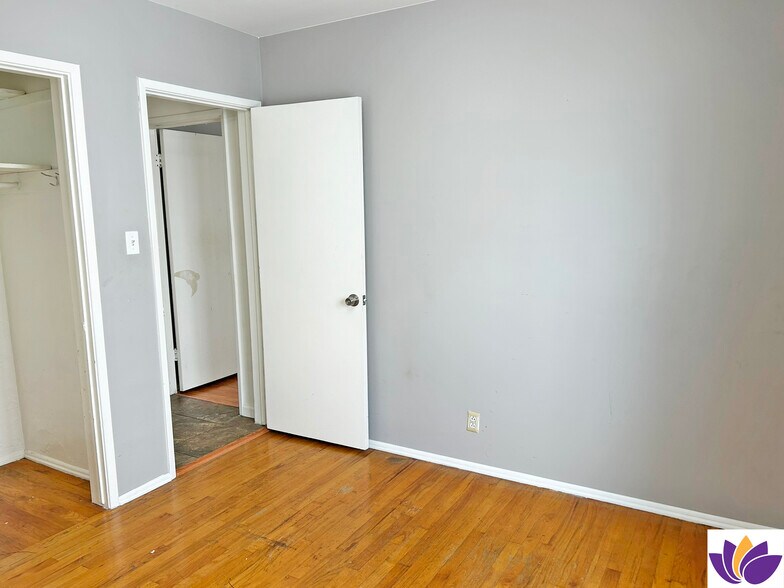 Building Photo - 2513 Denmead St