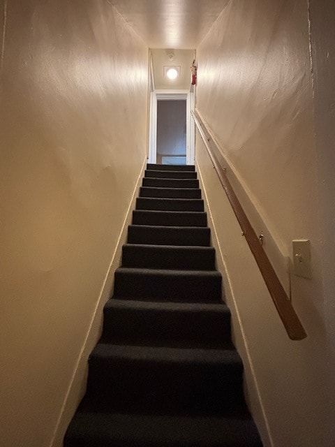 Building Photo - 130 N Fairview St