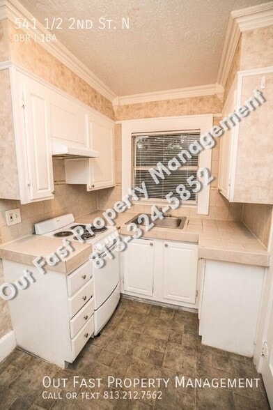 Building Photo - 541 1/2 2nd St. N