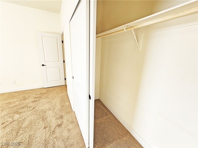 Building Photo - 4920 Honey Locust Dr