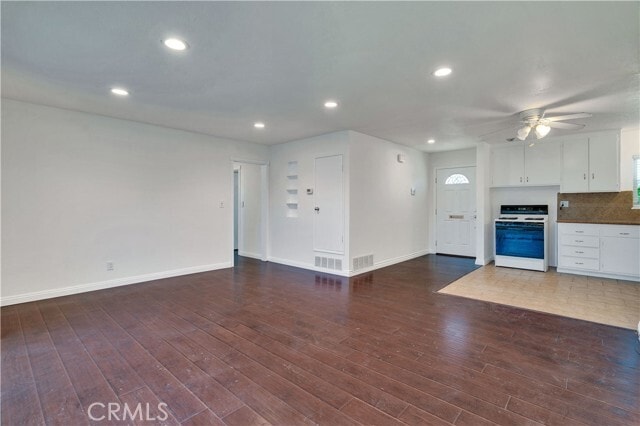 Building Photo - 6549 Mt Whitney Dr