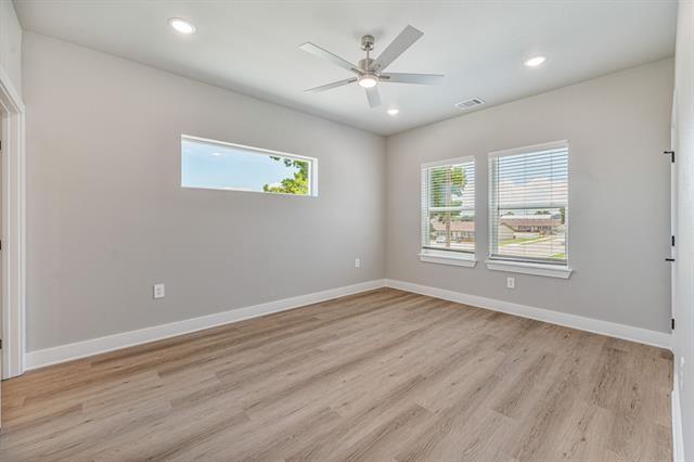 Building Photo - 1539 Sophia Ave