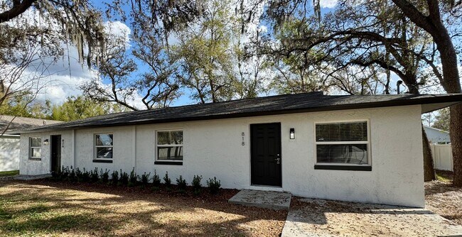 Building Photo - Rosedale