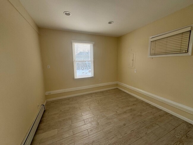 Building Photo - 25 A Gardners Ln