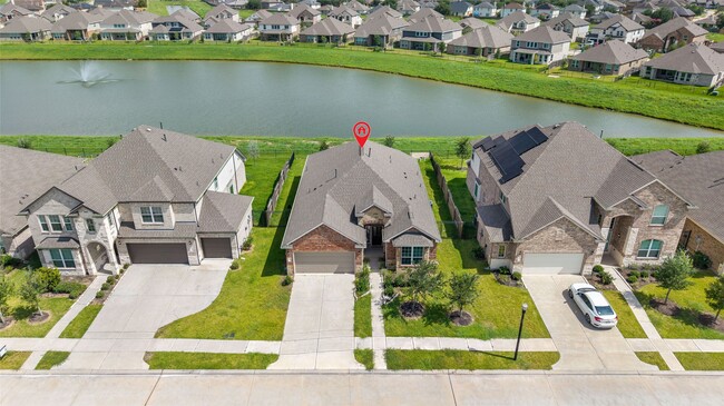 Building Photo - 77 Carmel Dr