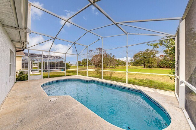 Building Photo - 745 Jaybee Ave