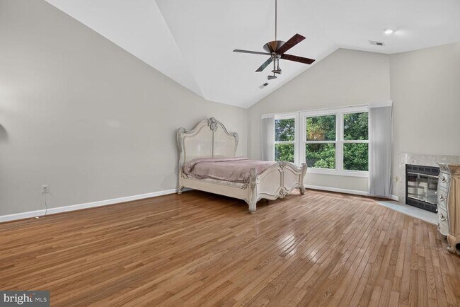 Building Photo - 11432 Cedar Ridge Dr