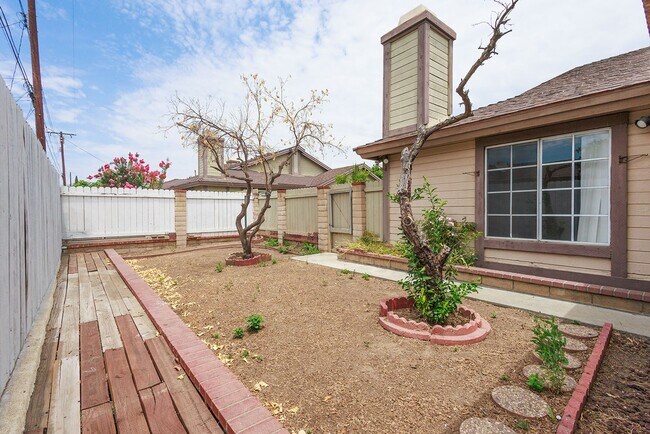 Building Photo - Spacious Single-Story 3-Bedroom Condo with Private Patio and 2-Car Garage