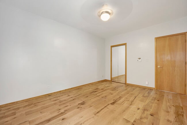 Building Photo - 711 S Ashland Ave