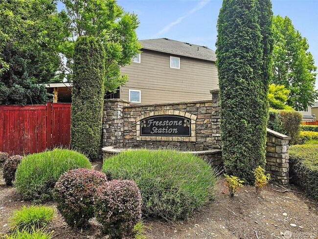 Building Photo - Lacey/Olympia 4bdr 2.5 bath in Freestone Station community!