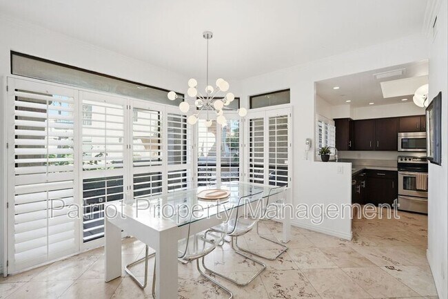 Building Photo - 9707-9707 E Mountain View Rd