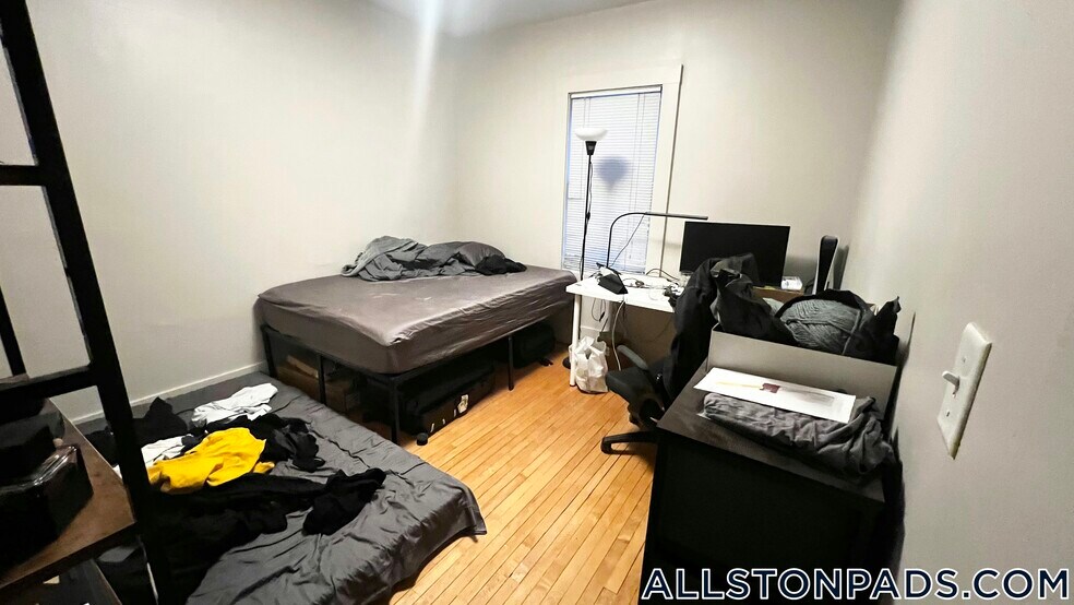 Building Photo - 23 Greylock Rd