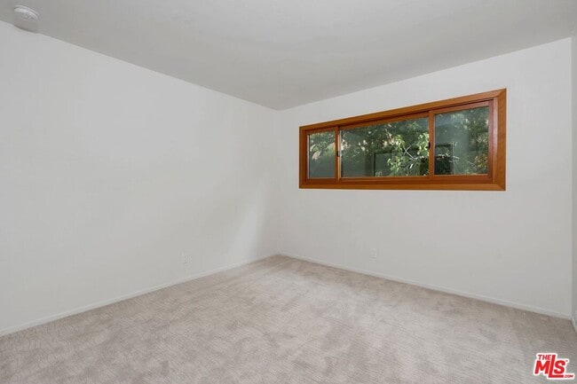 Building Photo - 5942 Paseo Cyn Dr