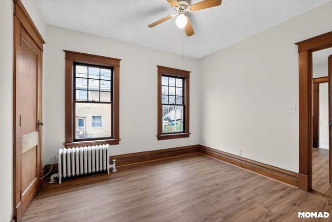 Building Photo - 329 S 2nd St