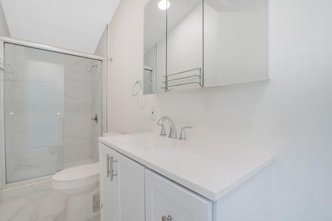 Building Photo - 431 47th St