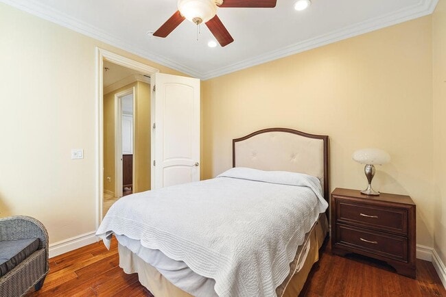 Building Photo - 9 Via Santanella