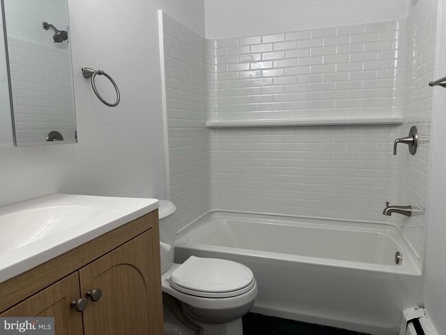 Building Photo - 816 Garnet Dr