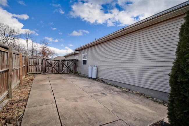 Building Photo - 69 Witherby Dr