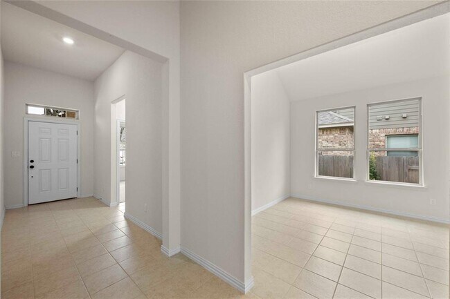 Building Photo - 182 Palmillas Dr