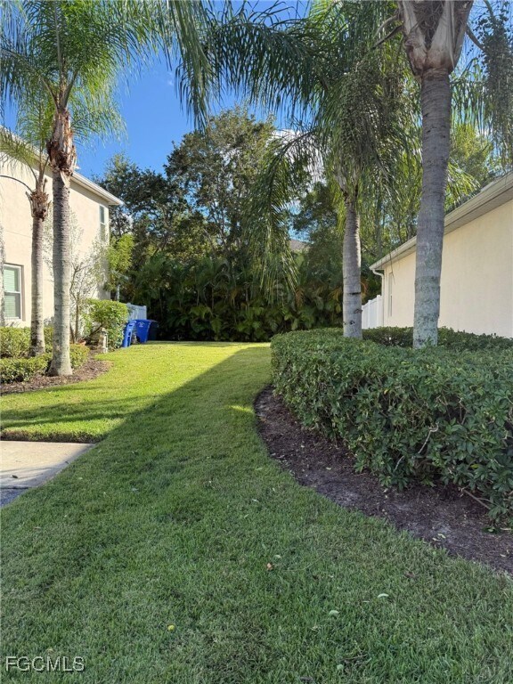 Building Photo - 3616 Pine Oak Cir