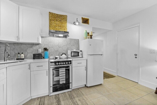 Building Photo - 13334 Polo Club Rd