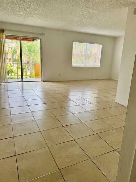 Building Photo - 18111 NW 68th Ave