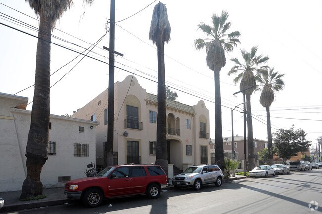 Primary Photo - 1430 S Bonnie Brae St