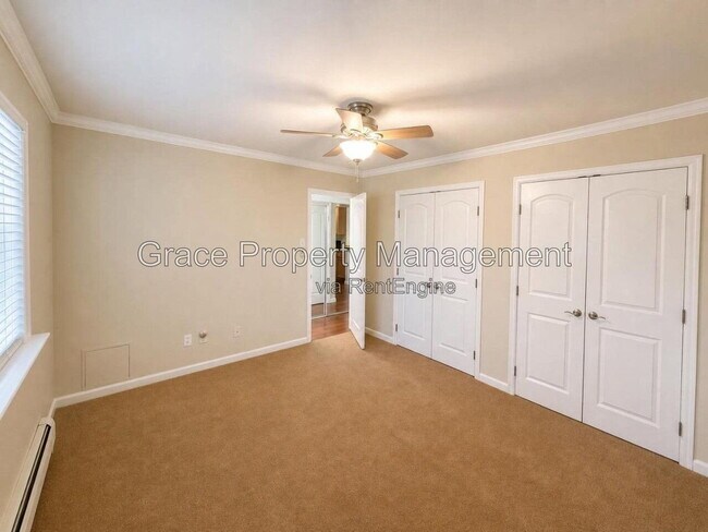 Building Photo - 1062 Josephine St