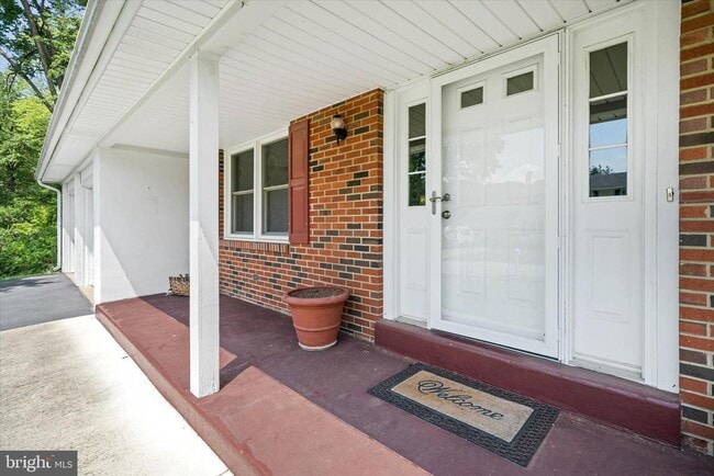 Building Photo - 4 Malvern Ct