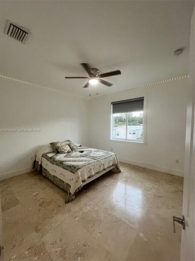 Building Photo - 4 Pelican Rd