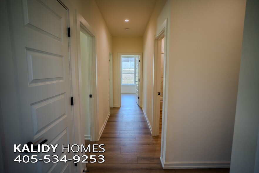 Building Photo - 1754 Kalidy Dr