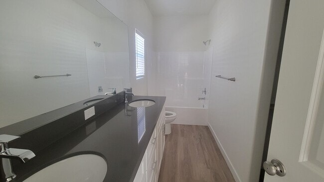 Building Photo - 8407 Grandy St