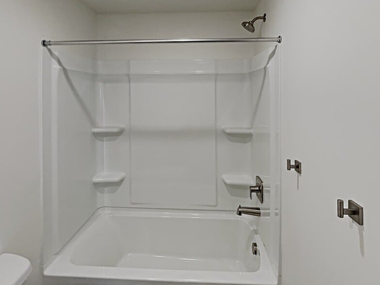 Building Photo - 5998 Verdigris Dr