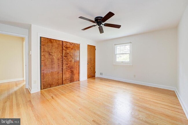 Building Photo - 6717 44th Ave