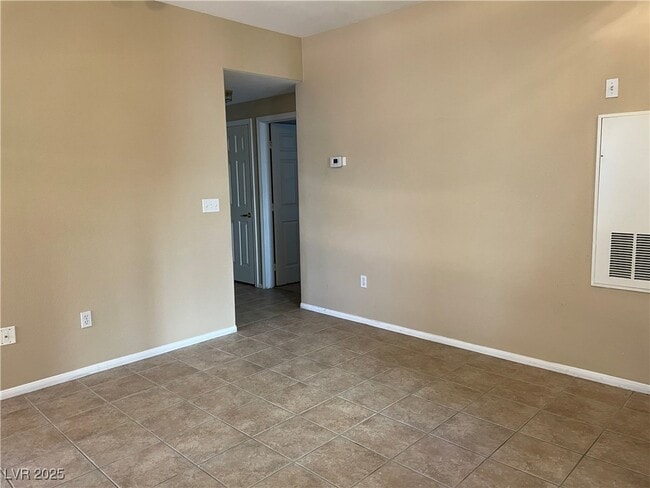 Building Photo - 1420 Red Crest Ln
