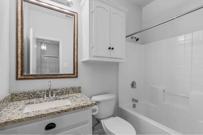 Building Photo - 5021 Meyers Ln