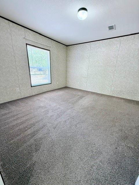 Building Photo - 877 SE 38th Way