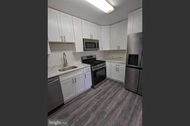 Building Photo - 9225 Bridle Path Ln
