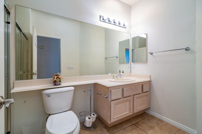 Building Photo - 45596 Torrey Pines Ct