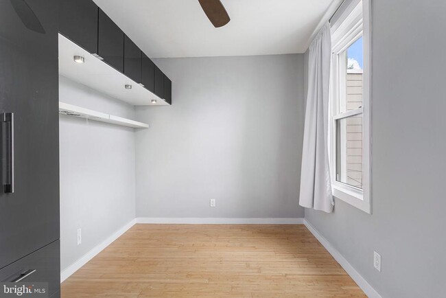 Building Photo - 1311 East Capitol St SE