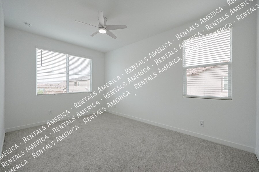 Building Photo - 11985 Calle de Pompas W