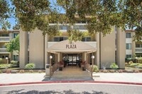 Building Photo - R471