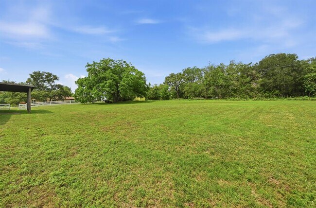 Building Photo - 12753 Burson Dr