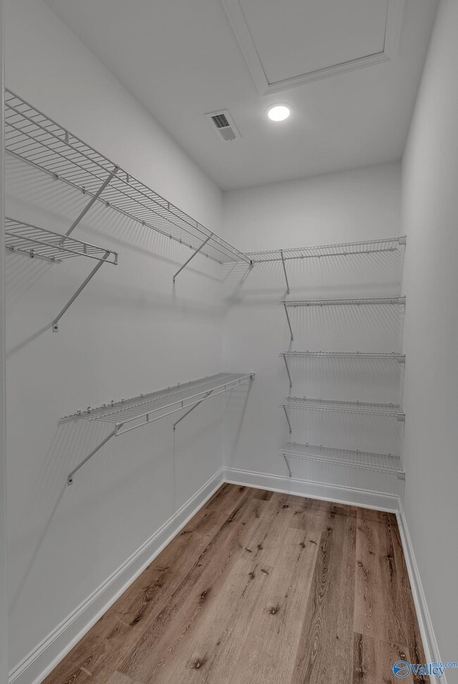 Building Photo - 20477 Poff Ln