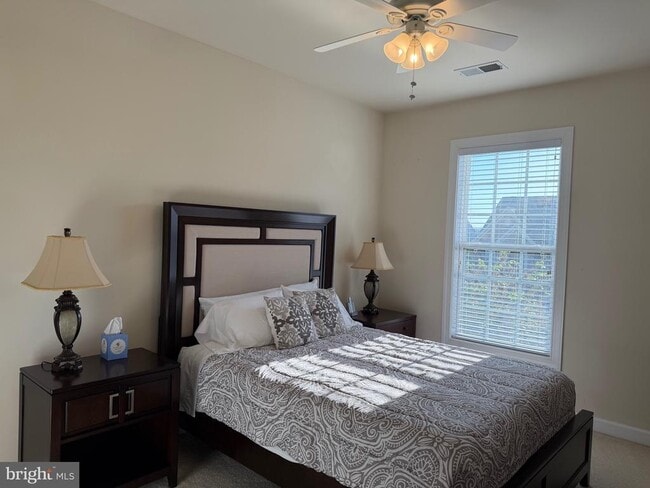 Building Photo - 2450 Transom Pl