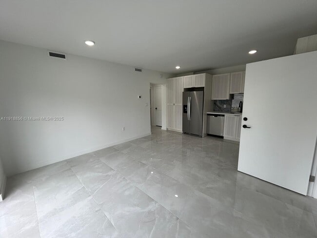 Building Photo - 14568 SW 261 St Ter