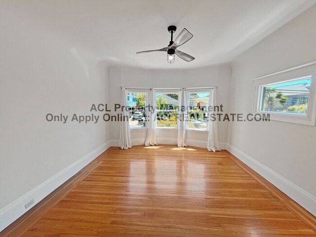 Building Photo - North Oakland Beauty – Modern Comfort Meet...